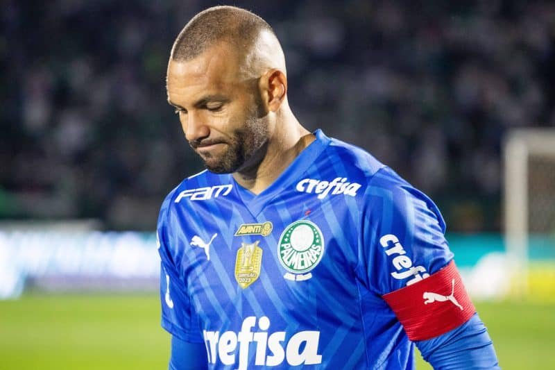 Palmeiras pode perder peça-chave no clássico contra o Corinthians por conta de empurrão?