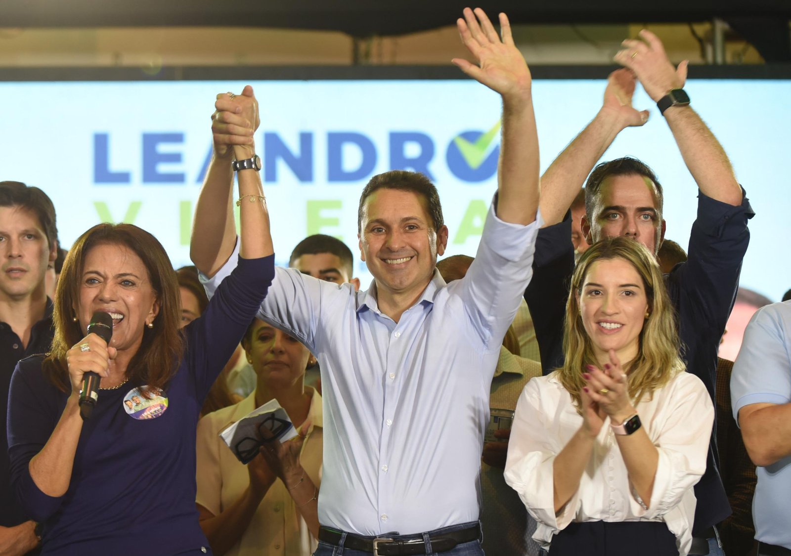 Leandro Vilela dialoga com a população