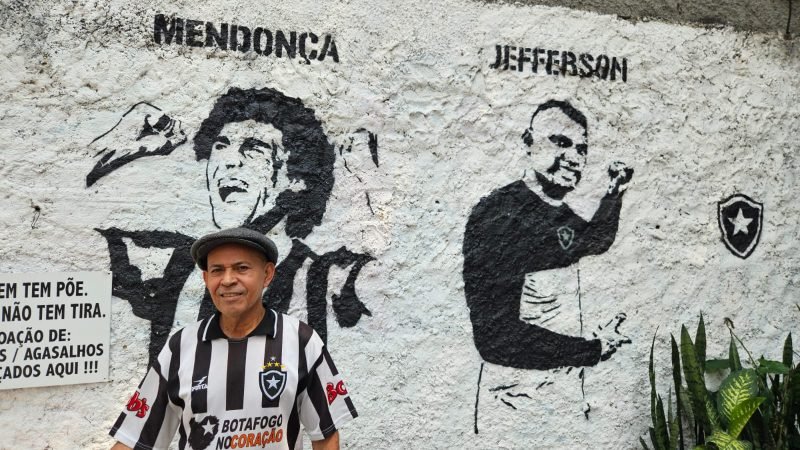 Muro dos ídolos do Botafogo é preservado por torcedor e deve voltar no Nilton Santos