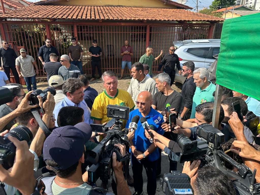 Professor Alcides agradece apoiadores e diz que não disputa mais prefeitura