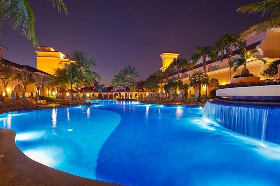 Polícia faz perícia em resort de luxo onde criança de 9 anos se afogou em SP