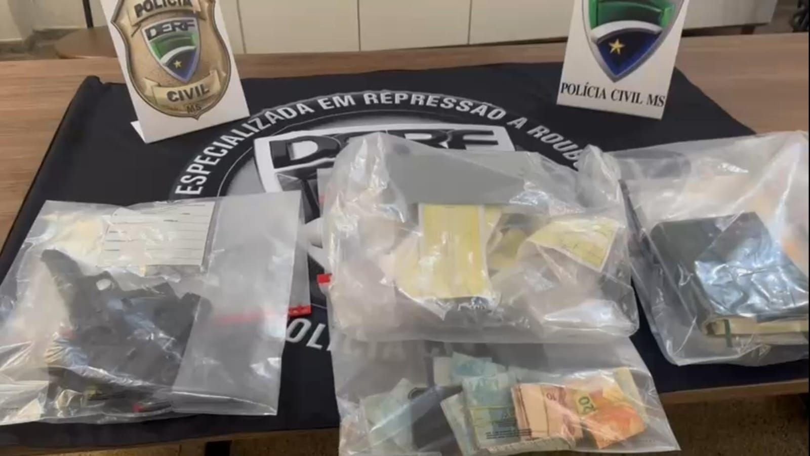 Polícia prende agiota que ameaçou vítima com arma na cabeça