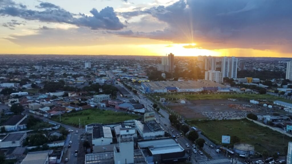 Goiás tem previsão de pancadas de chuvas irregulares e calor