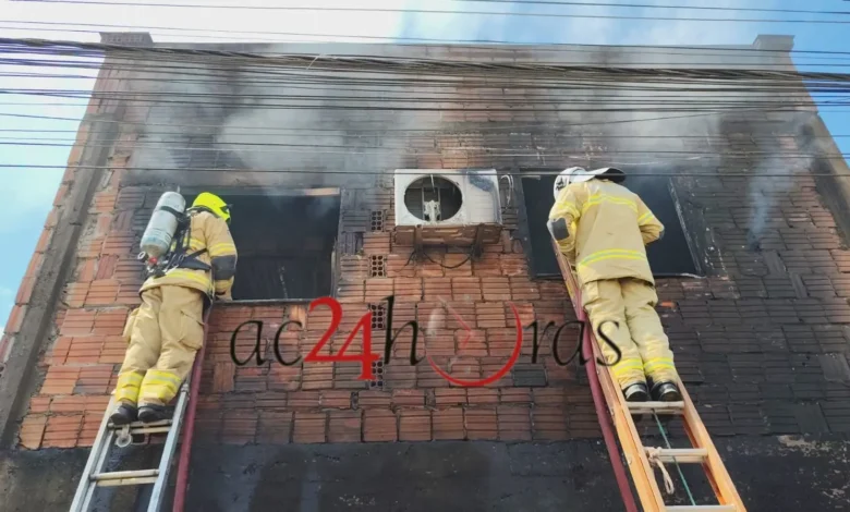 Acidente com álcool provoca incêndio e destrói residência no Segundo Distrito de Rio Branco | ac24horas Acidente com álcool provoca incêndio e destrói residência no Segundo Distrito de Rio Branco | ac24horas