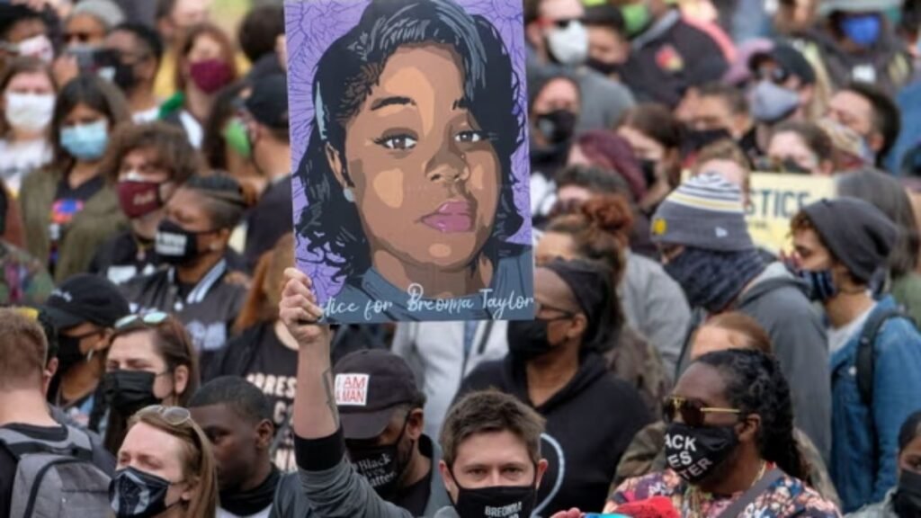 Ex-policial é considerado culpado por morte de Breonna Taylor nos EUA