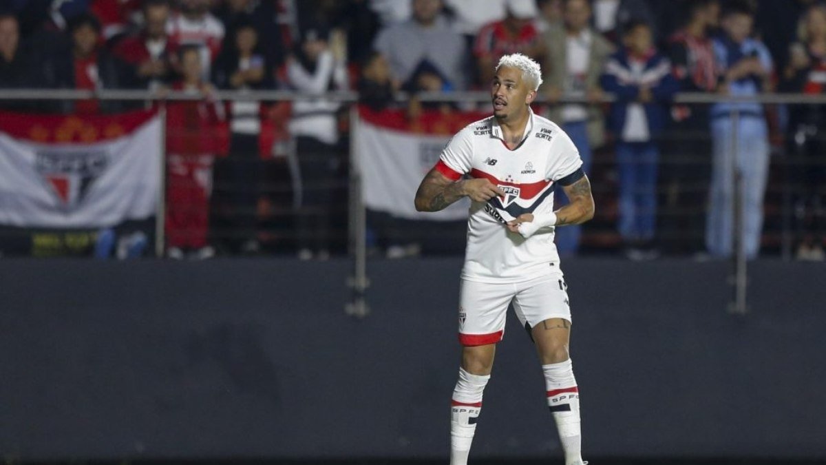 Goleador do São Paulo em 2024, Luciano mira superar marca pessoal no clube e artilharia do Brasileirão