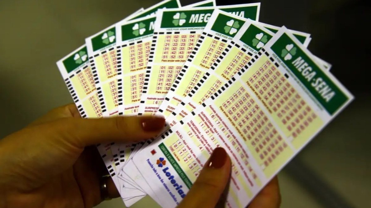 Mega-Sena sorteia prêmio de R$ 45 milhões; veja as dezenas