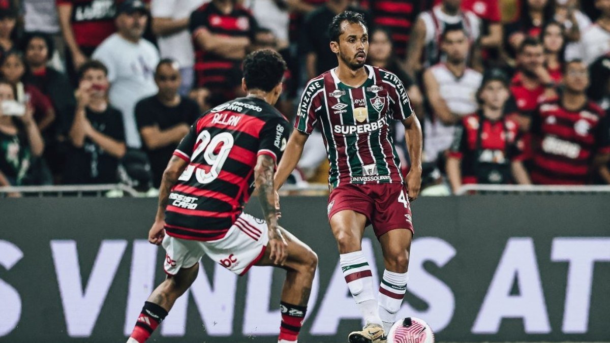 Arias e Lima brilham na vitória sobre o Flamengo.