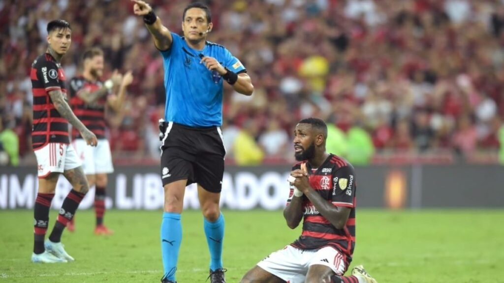 Flamengo tem atuação desastrosa na derrota contra o Peñarol