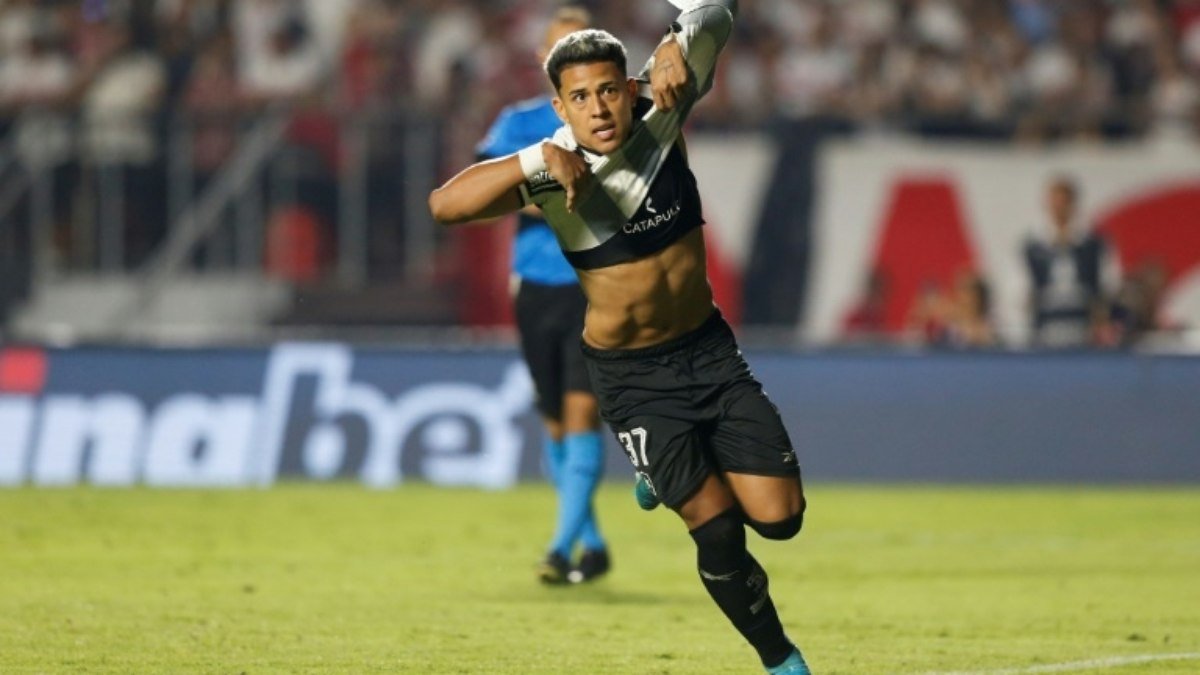 Botafogo vence São Paulo nos pênaltis (5-4) e vai às semifinais da Libertadores