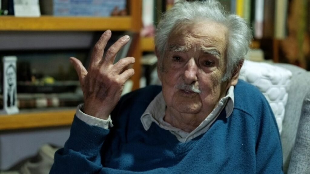 Mujica celebra como ‘prêmio de despedida’ volta da esquerda ao poder no Uruguai
