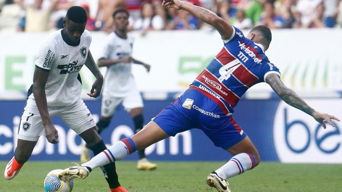 Botafogo enfrenta o Fortaleza em confronto direto pela liderança do Brasileirão