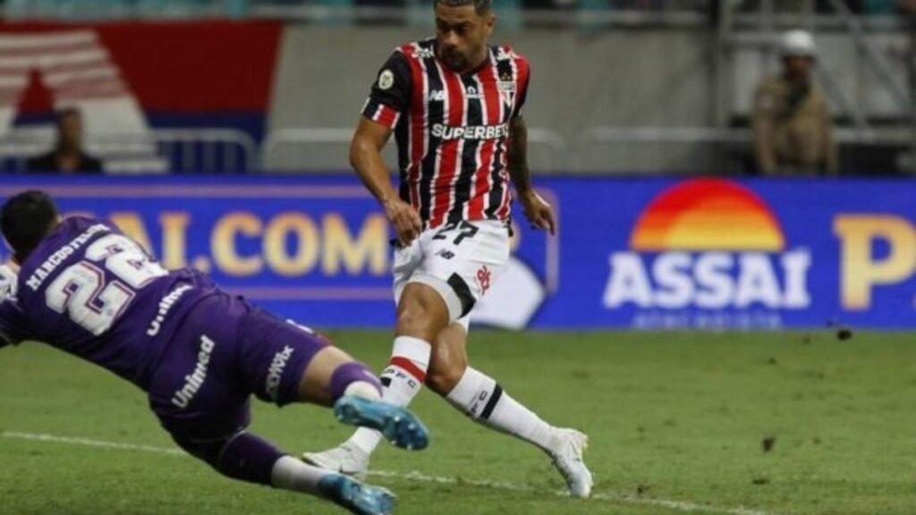 Rato volta a marcar pelo São Paulo após mais de um ano