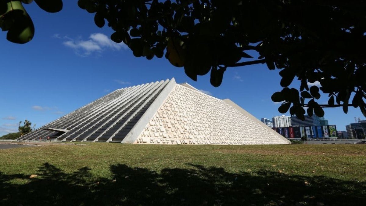 O show tem que continuar… A volta ao Teatro Nacional Claudio Santoro
