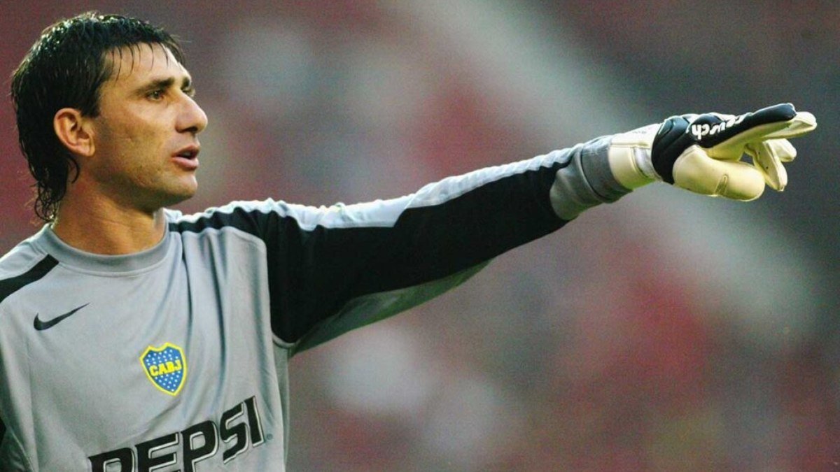 Ex-companheiro de Messi e Maradona passa por mudança radical