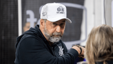 Presidente do Corinthians volta a esnobar risco de impeachment