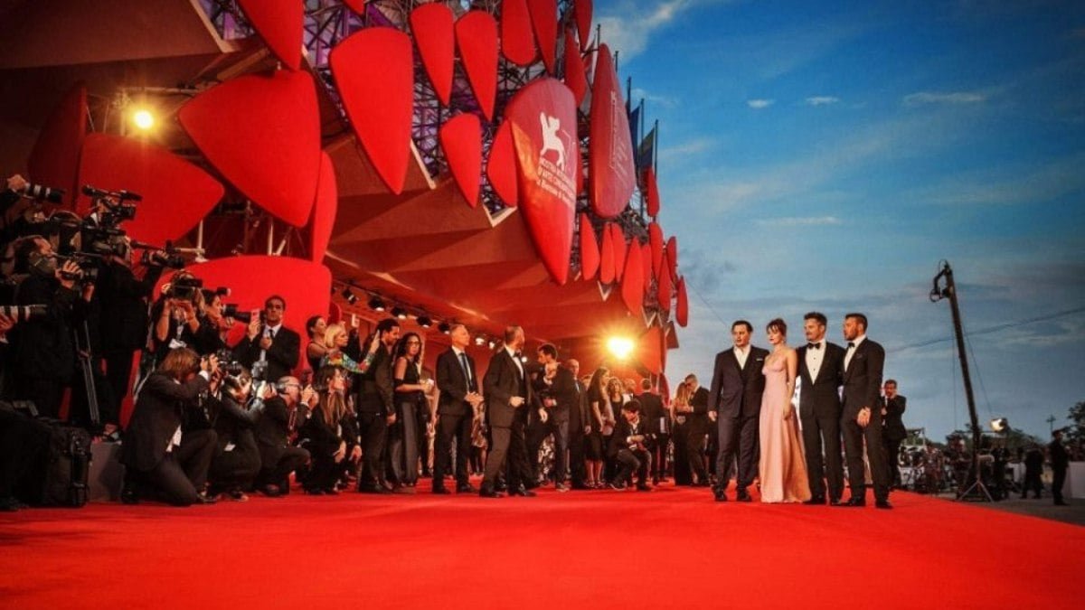 Confira produções de famosas que passaram pelo Festival de Veneza