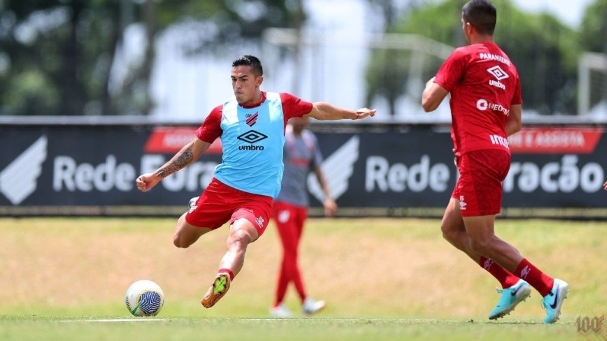 Athletico se prepara para confronto direto com o Fluminense Athletico se prepara para confronto direto com o Fluminense