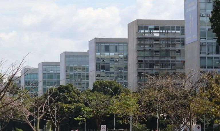 Boicotes podem ter “grave impacto“ em relações com o Brasil, diz governo em nota