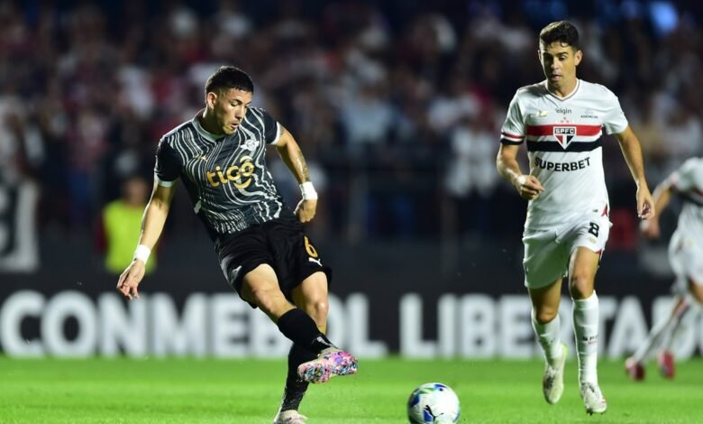 São Paulo busca empate com 1 a menos e vai às oitavas da Liberta São Paulo busca empate com 1 a menos e vai às oitavas da Liberta