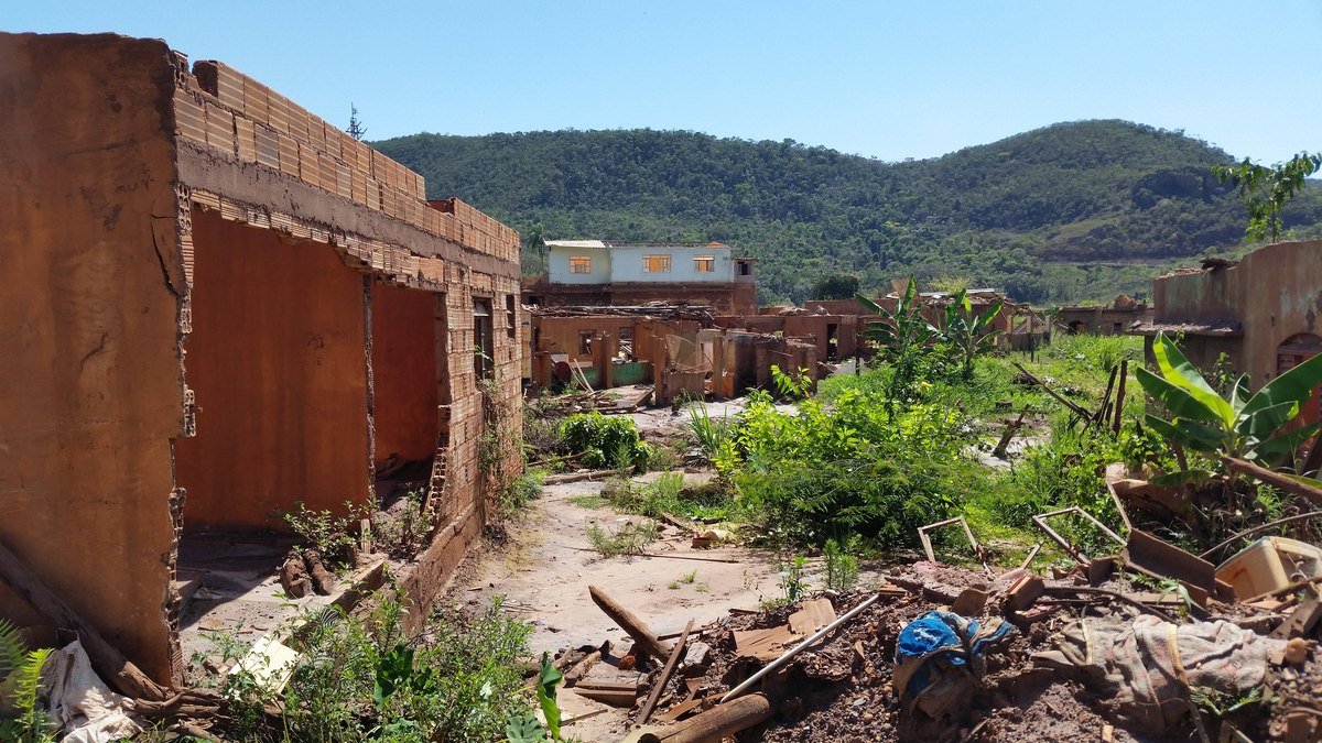 Justiça absolve Samarco e Vale pelo rompimento da barragem de Mariana