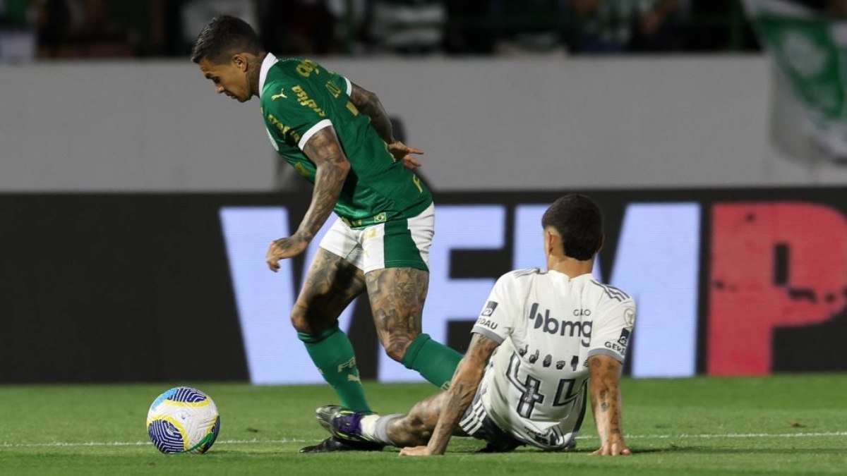 Após lesão, Dudu volta a ser decisivo pelo Palmeiras.