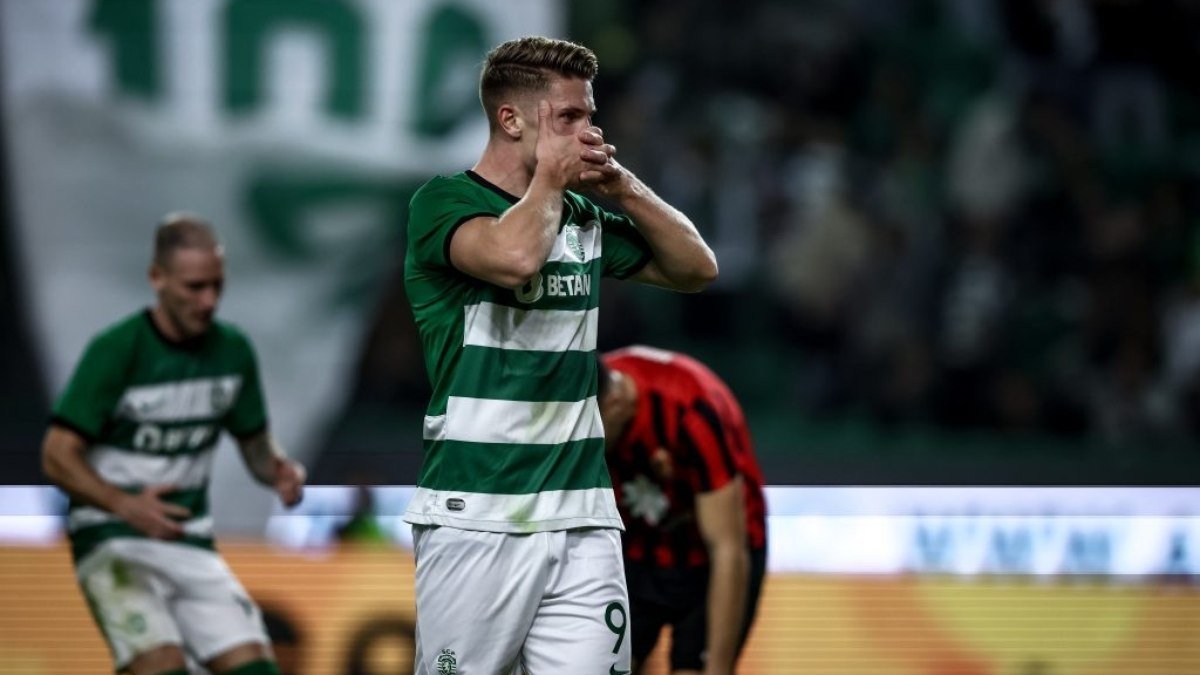 Rivais de Manchester brigam pela contratação de artilheiro do Sporting