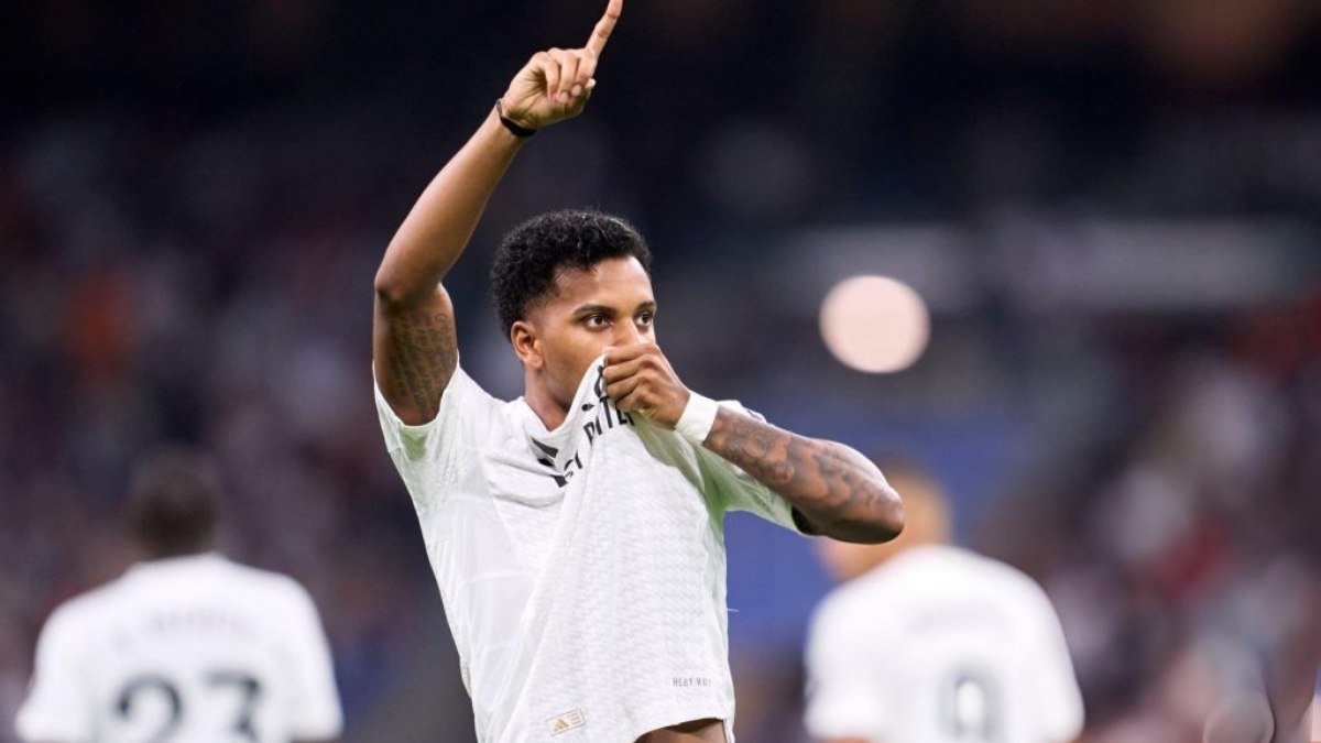 Real Madrid leva sustos, mas vence o Deportivo Alavés e segue na cola da liderança