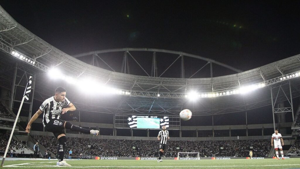 Botafogo x São Paulo: Savarino lamenta empate e diz que “vitória escapou“