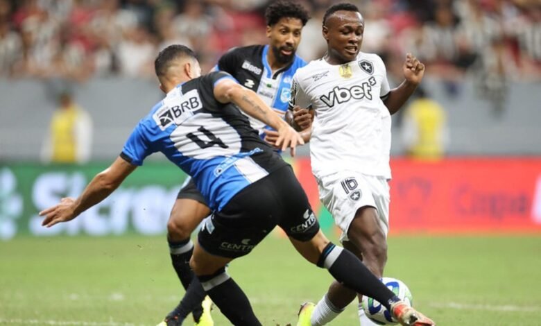 Capital vence, mas Botafogo segue às oitavas da Copa do Brasil Capital vence, mas Botafogo segue às oitavas da Copa do Brasil