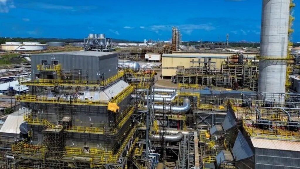 Refinaria da Petrobras vai transformar poluente em produto rentável