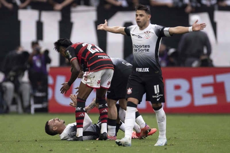 Expulsão de Bruno Henrique reforça padrão preocupante para o Flamengo