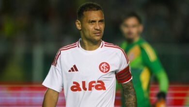 Alan Patrick perde três pênaltis contra o mesmo goleiro; assista
