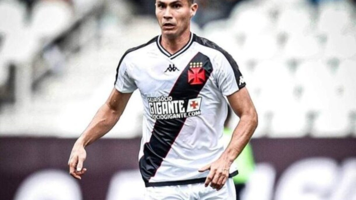 Galdames analisa erros do Vasco e lamenta derrota em clássico Galdames analisa erros do Vasco e lamenta derrota em clássico