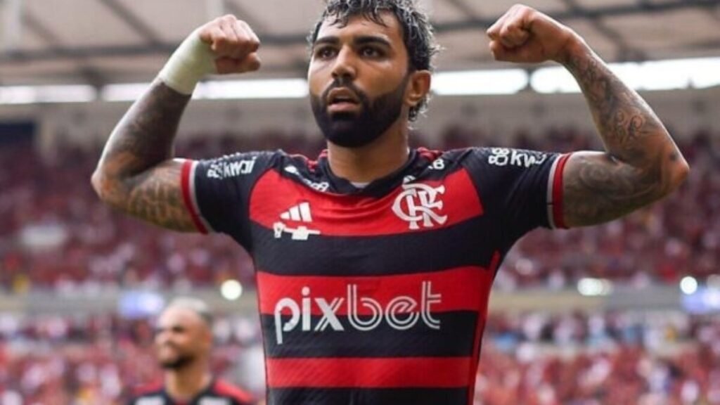 Torcida do Flamengo esgota ingressos para despedida de Gabigol