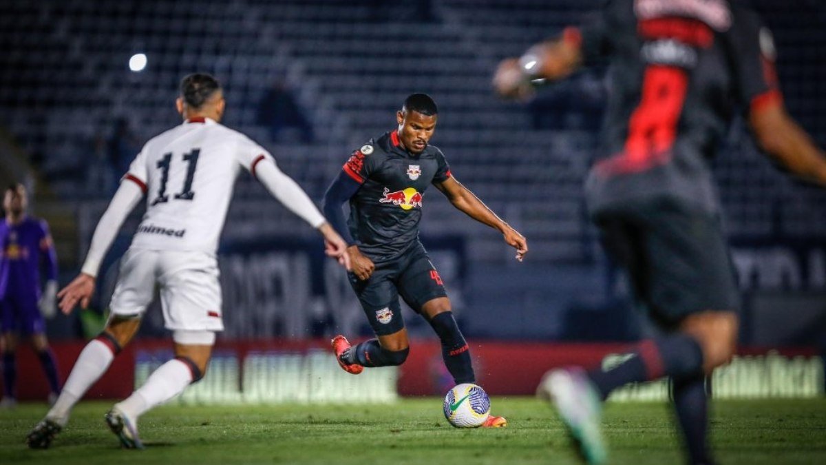 Red Bull Bragantino visita o Atlético-GO buscando reação no Brasileirão