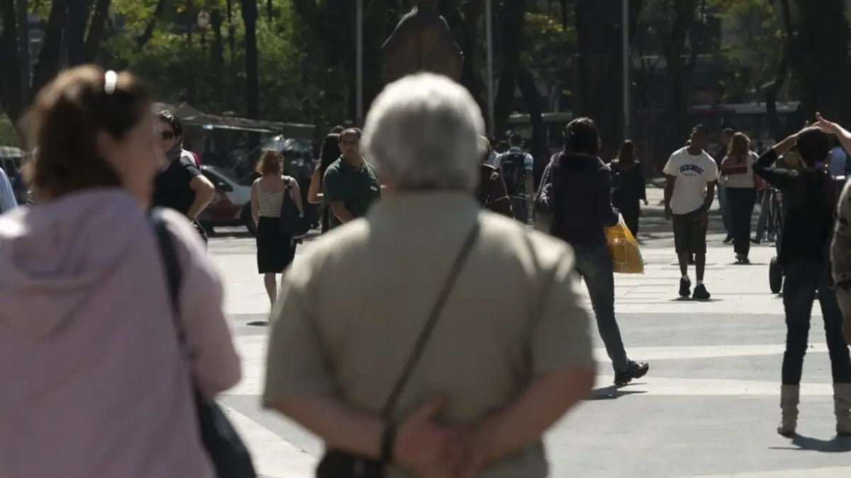 INSS paga aposentadorias e benefícios nesta quinta; veja quem recebe