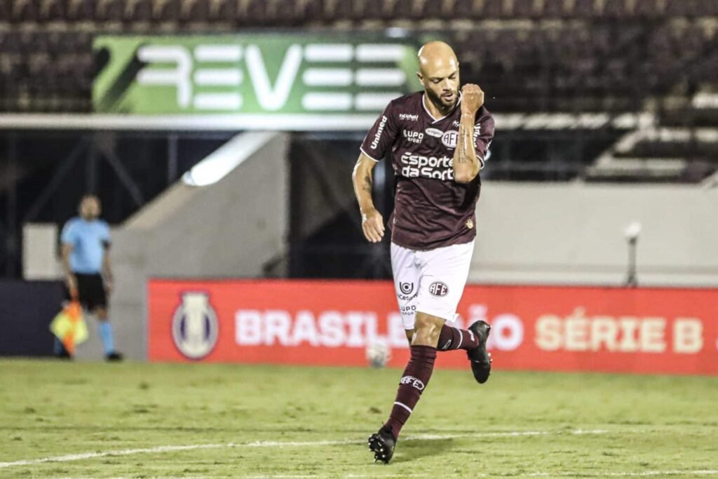 Artilheiro da Série B pode ser substituto de Calleri no São Paulo