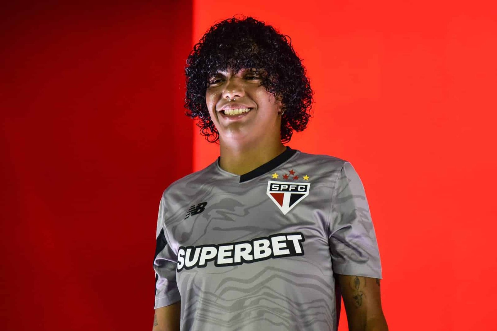 Santa Carlinha! Goleira do São Paulo brilha em classificação histórica no Brasileirão feminino