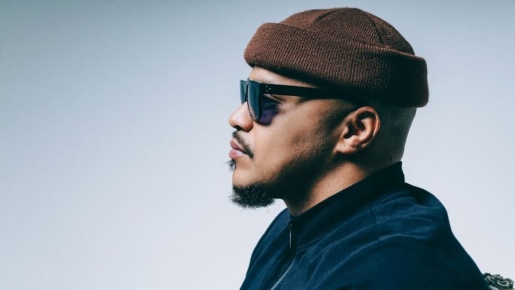 DJ Bourog lança primeiro EP com mistura de gêneros e ritmos dançantes