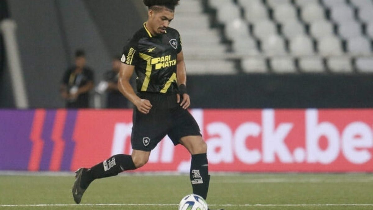 Textor afirma que Almada e Adryelson vão para o Lyon em 2025