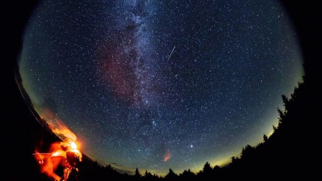 Chuva de meteoros Perseidas terá máxima atividade na segunda; saiba como ver