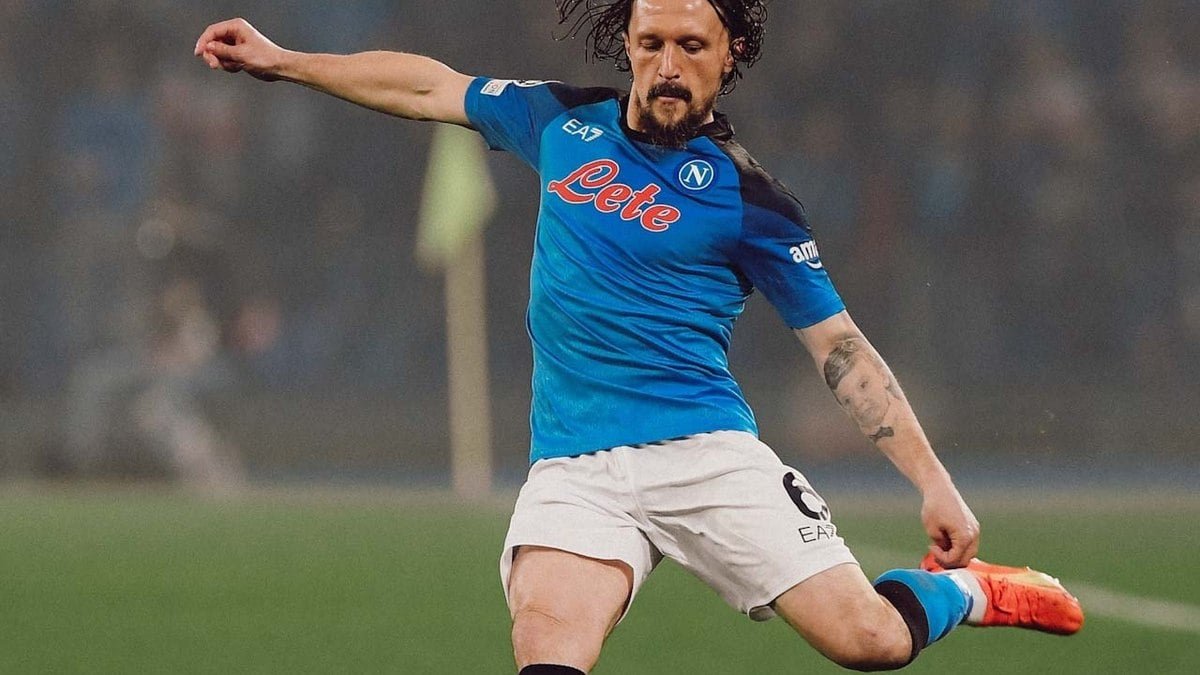 São Paulo abre conversas para contratar lateral Mário Rui, do Napoli