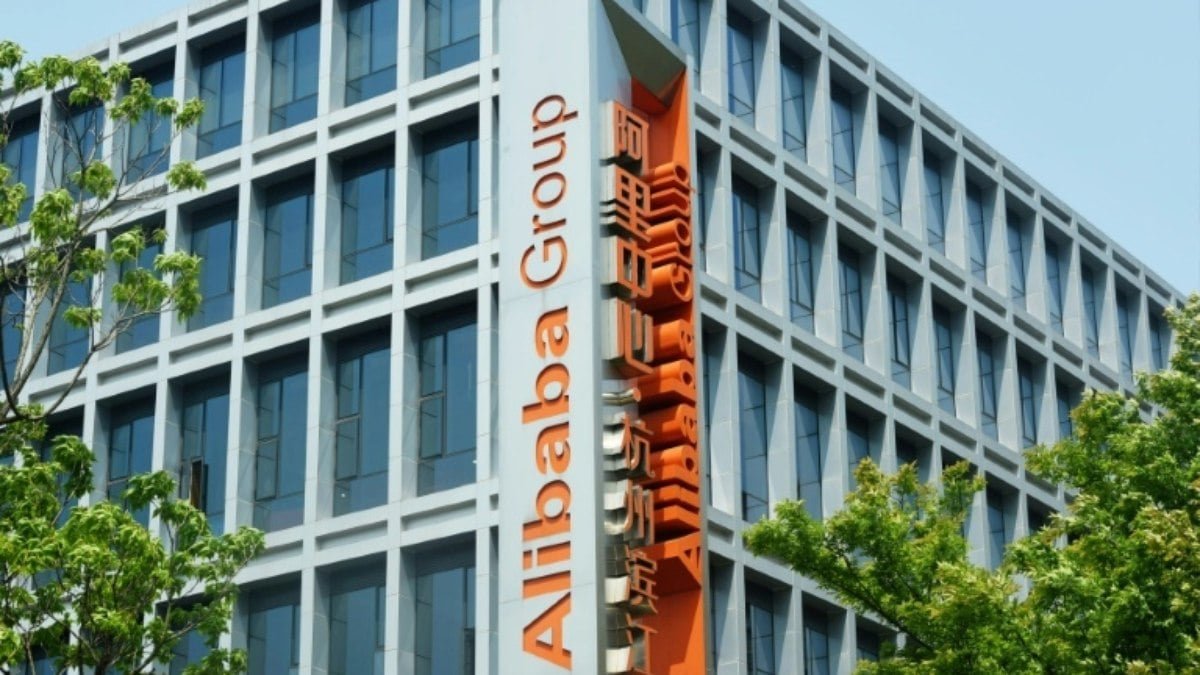 Gigante chinês do comércio eletrônico Alibaba registra queda de 29% no lucro trimestral
