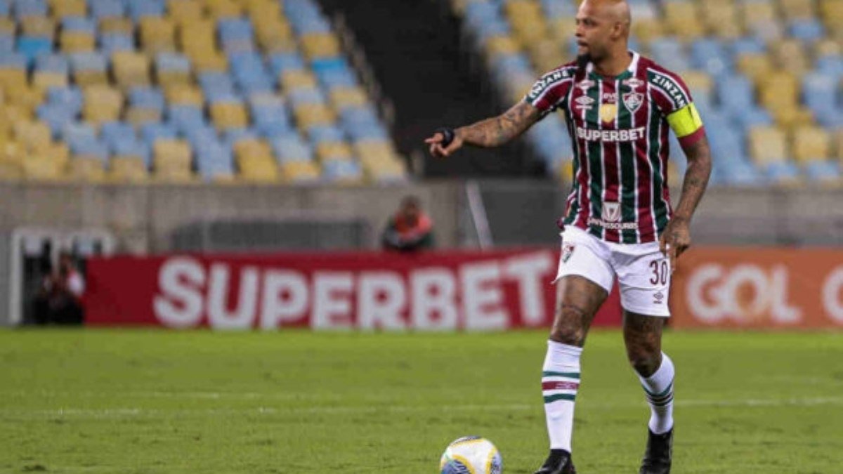 Felipe Melo negocia parceria para compra da SAF de tradicional clube carioca
