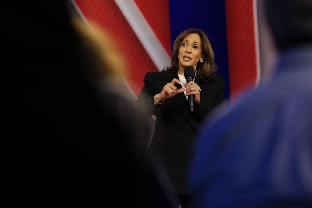 O que Kamala Harris respondeu aos eleitores em evento da CNN?