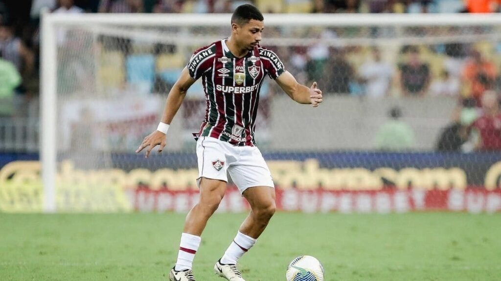 Fulham adota estratégia para contratar André, do Fluminense