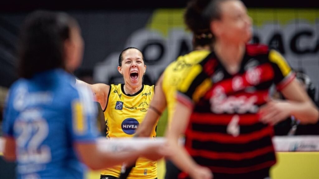 Praia Clube vence Sesc Flamengo de virada