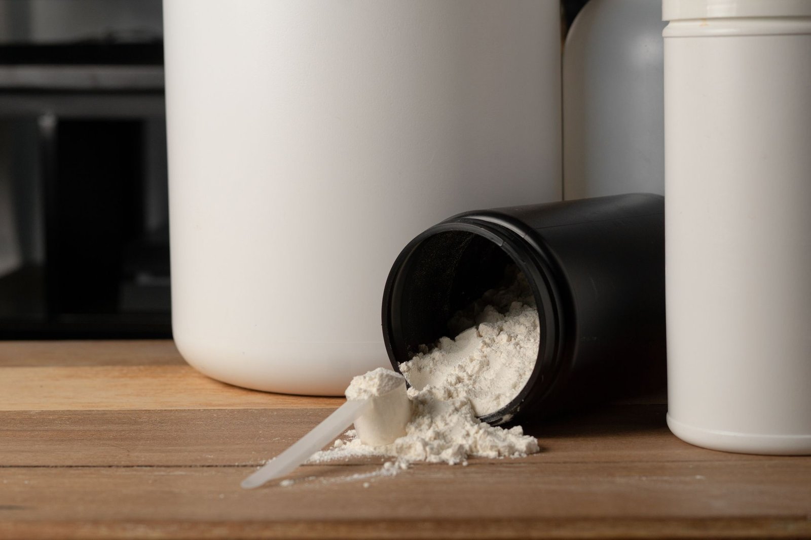 Whey e creatina: suplementos podem fazer mal? Veja como usá-los