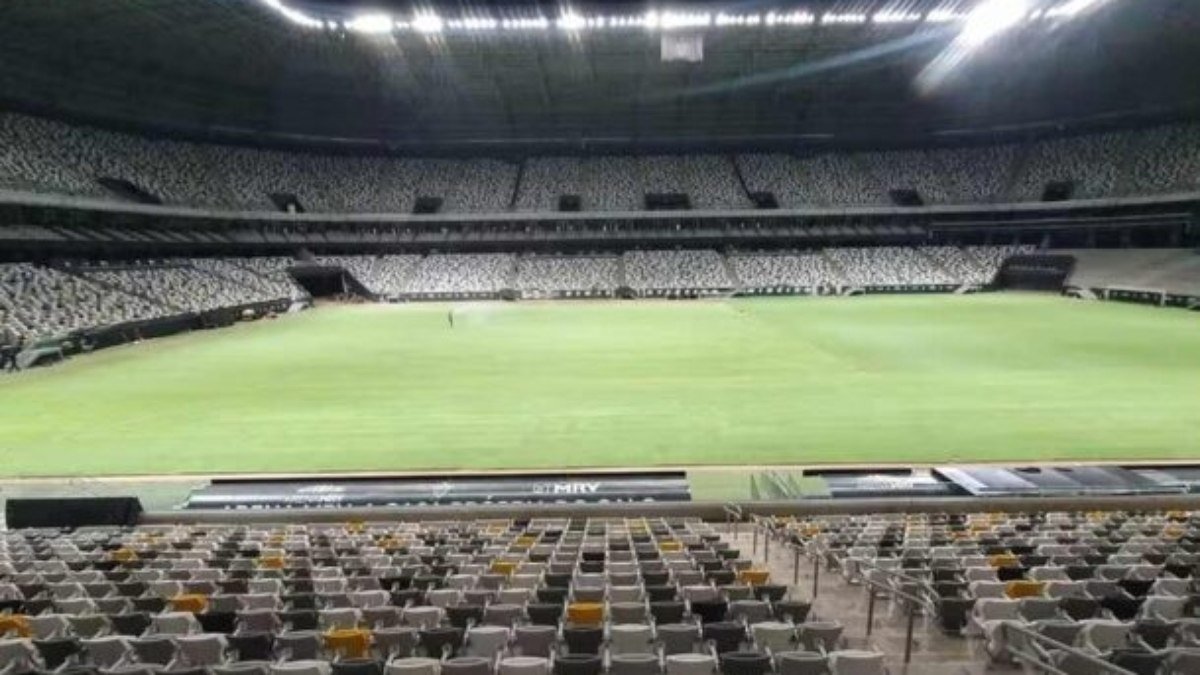 Arena MRV: Atlético finaliza replantio do gramado para a final da Copa do Brasil